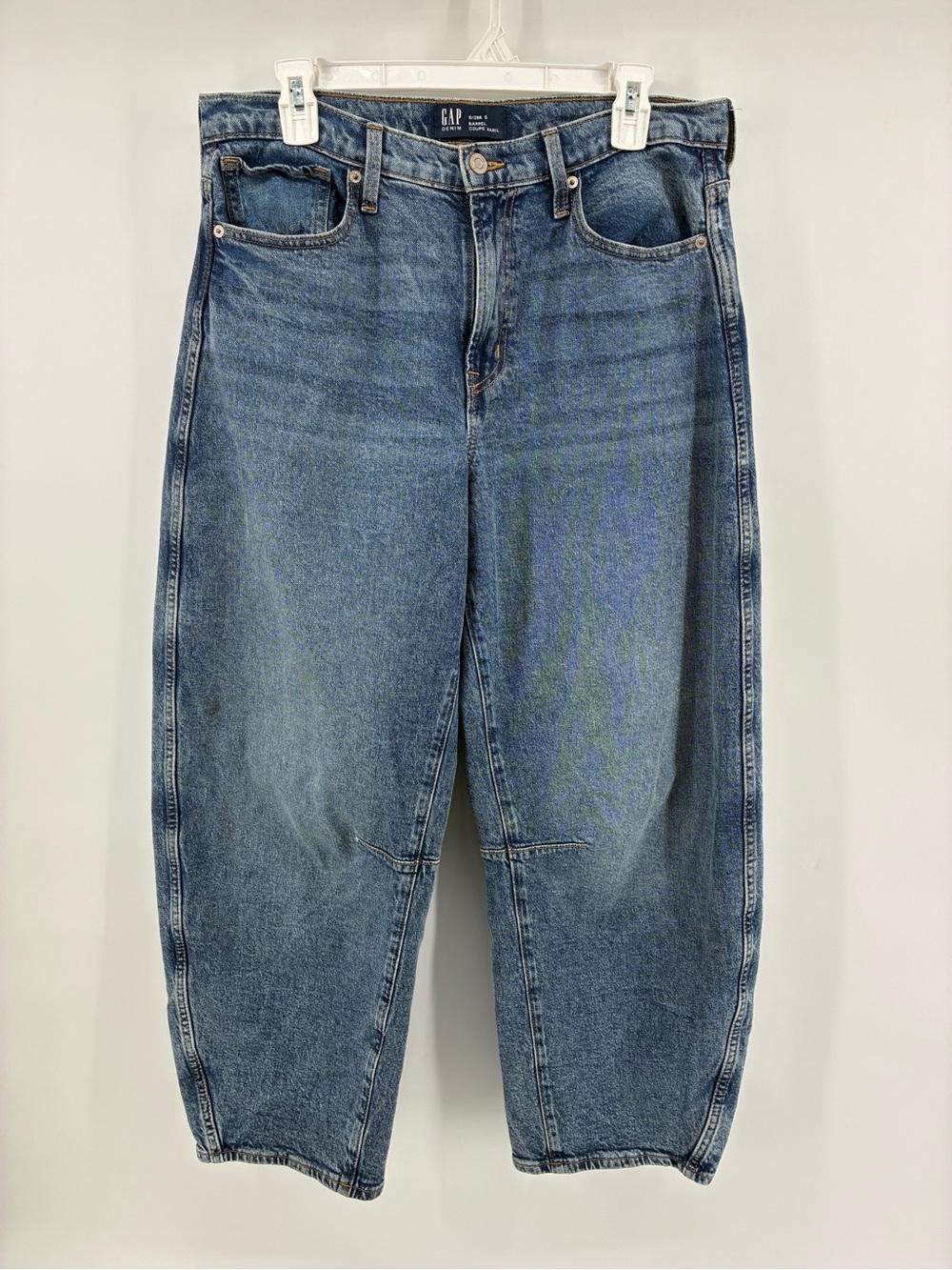 GAP Denim Wide-Leg Barrel Women’s Jeans in Light Blue Wash
